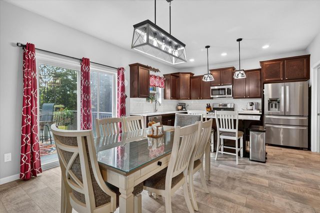 712 Gentry Lane, New Carlisle, IN 46552