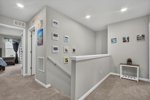 712 Gentry Lane, New Carlisle, IN 46552