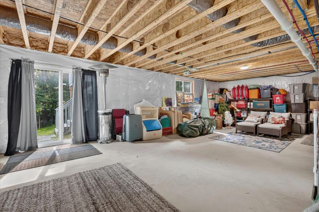 712 Gentry Lane, New Carlisle, IN 46552