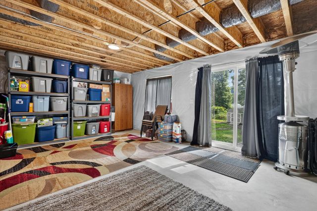 712 Gentry Lane, New Carlisle, IN 46552