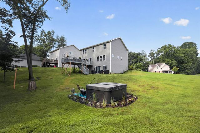 712 Gentry Lane, New Carlisle, IN 46552