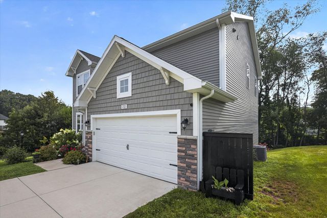 712 Gentry Lane, New Carlisle, IN 46552