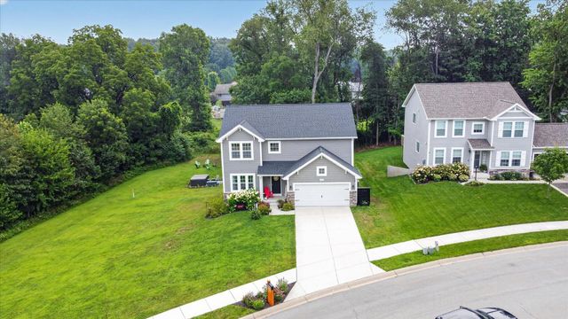712 Gentry Lane, New Carlisle, IN 46552