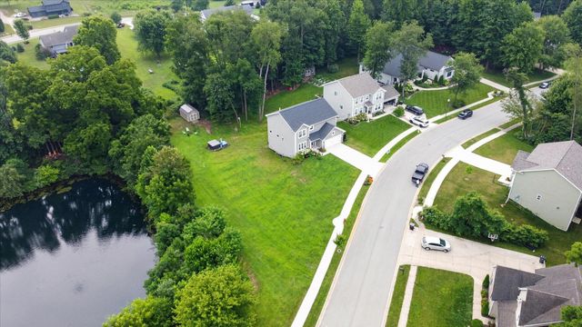 712 Gentry Lane, New Carlisle, IN 46552
