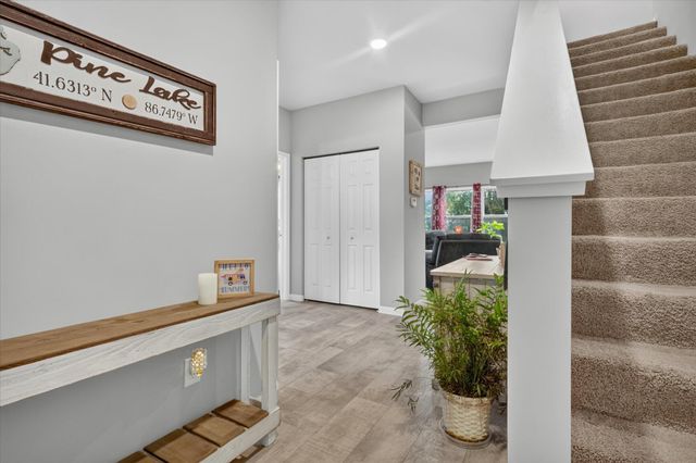 712 Gentry Lane, New Carlisle, IN 46552