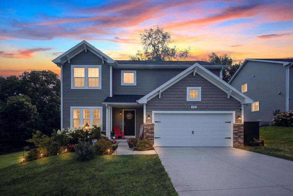 712 Gentry Lane, New Carlisle, IN 46552