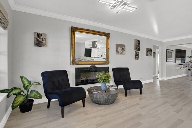 733 SE 10th Avenue, Deerfield Beach, FL 33441