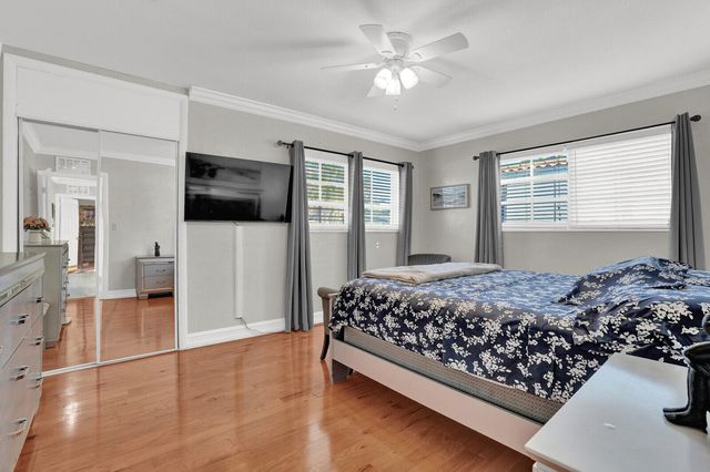 733 SE 10th Avenue, Deerfield Beach, FL 33441