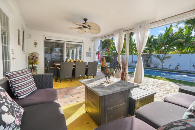 733 SE 10th Avenue, Deerfield Beach, FL 33441