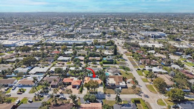733 SE 10th Avenue, Deerfield Beach, FL 33441