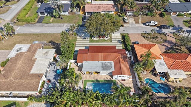 733 SE 10th Avenue, Deerfield Beach, FL 33441