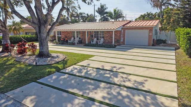 733 SE 10th Avenue, Deerfield Beach, FL 33441