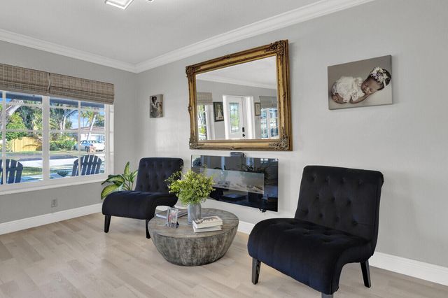 733 SE 10th Avenue, Deerfield Beach, FL 33441