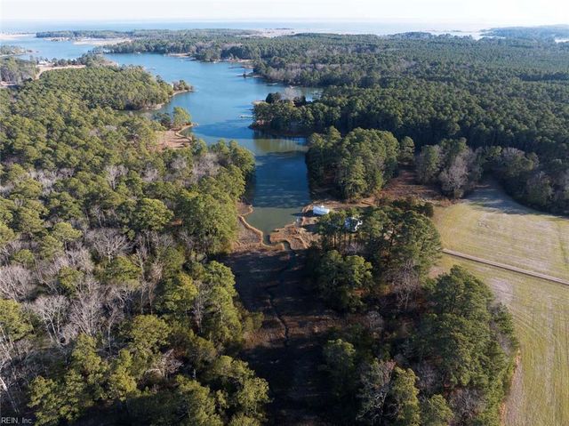 543 Potato Neck RD, Onemo, VA 23130