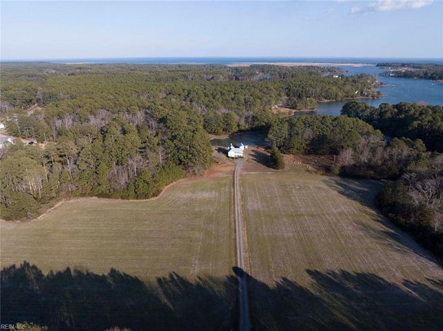 543 Potato Neck RD, Onemo, VA 23130