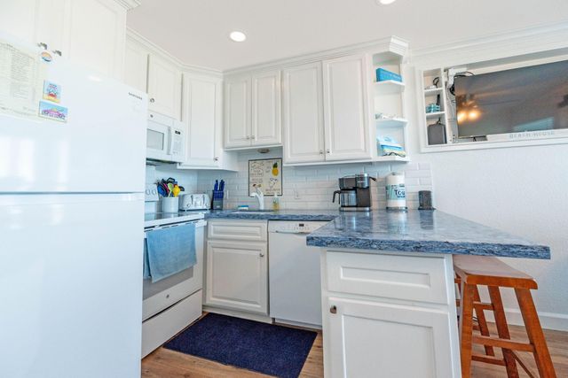 10811 San Luis Pass Road 2217, Galveston, TX 77554