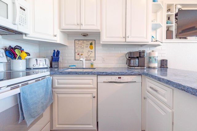 10811 San Luis Pass Road 2217, Galveston, TX 77554