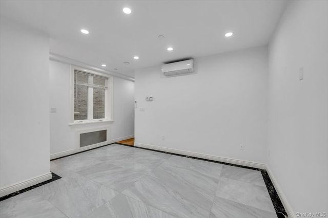 717 College Place, College Point, NY 11356