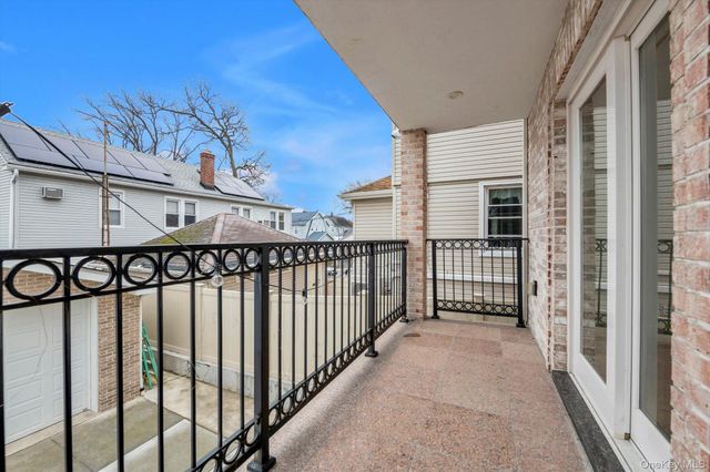 717 College Place, College Point, NY 11356