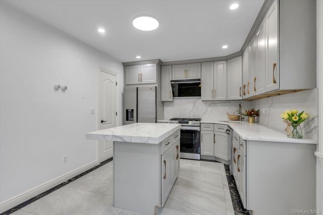 717 College Place, College Point, NY 11356