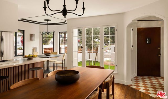 3401 W 41st Street, Los Angeles, CA 90008