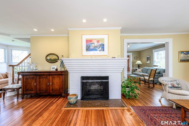 21 Chapel Drive, Branford, CT 06405