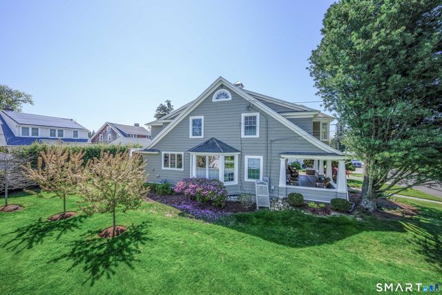 21 Chapel Drive, Branford, CT 06405