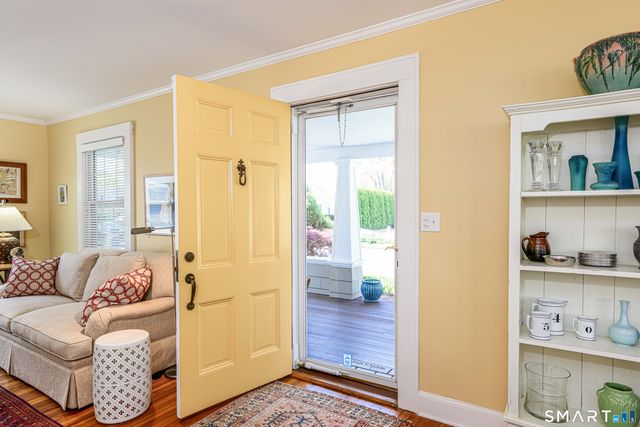 21 Chapel Drive, Branford, CT 06405