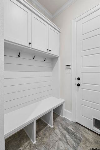 7384 Lake Pointe Cv, Tyler, TX 75703