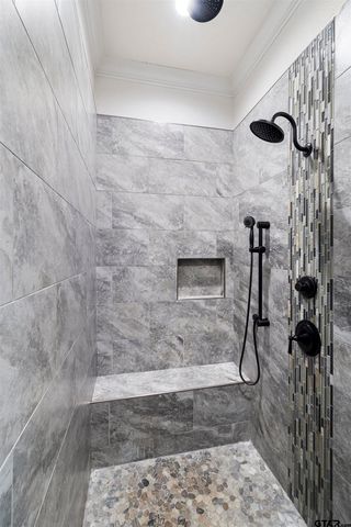 7384 Lake Pointe Cv, Tyler, TX 75703