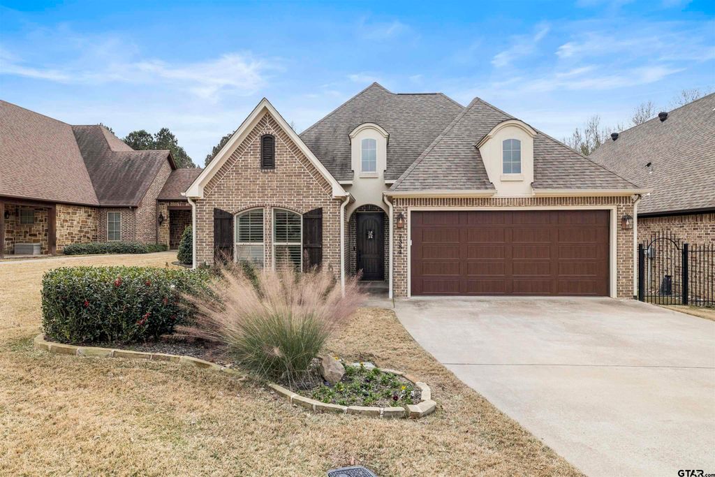 7384 Lake Pointe Cv, Tyler, TX 75703