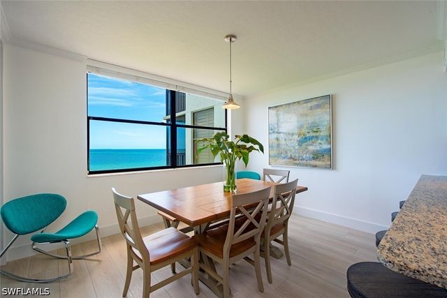 9375 GULF SHORE DR 402, Naples, FL 34108