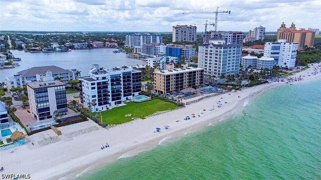 9375 GULF SHORE DR 402, Naples, FL 34108