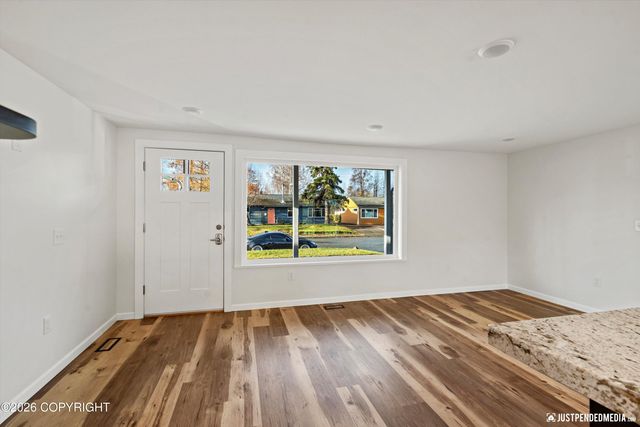 1811 Talkeetna Street, Anchorage, AK 99508