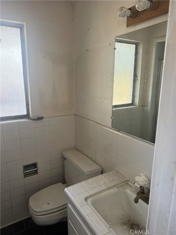 17545 Community Street, Northridge, CA 91325