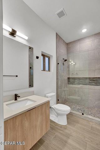820 West Gate Drive, El Paso, TX 79932