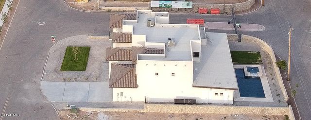 820 West Gate Drive, El Paso, TX 79932