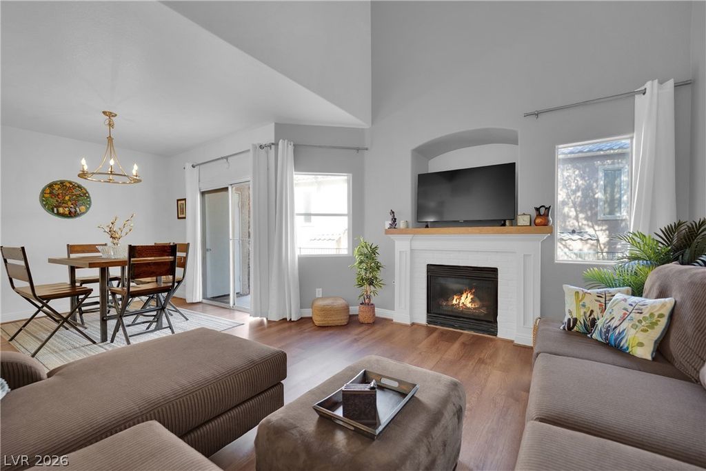 2000 Quarry Ridge Street 104, Las Vegas, NV 89117 — photo 2