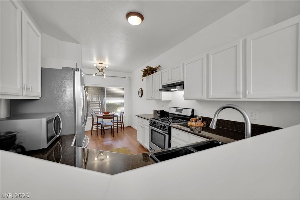 2000 Quarry Ridge Street 104, Las Vegas, NV 89117 — photo 5