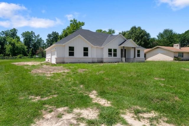 180 Nix Drive, Emory, TX 75440