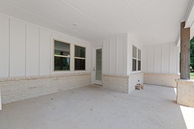 180 Nix Drive, Emory, TX 75440