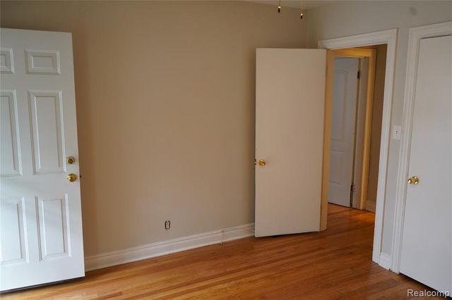 7010 Thatcher Street, Detroit, MI 48221