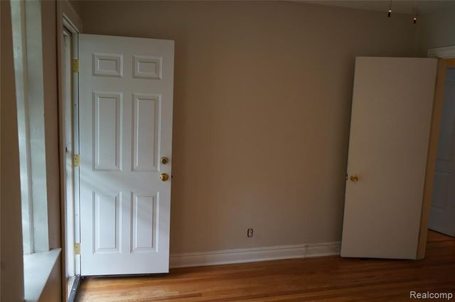 7010 Thatcher Street, Detroit, MI 48221