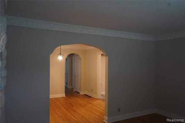 7010 Thatcher Street, Detroit, MI 48221