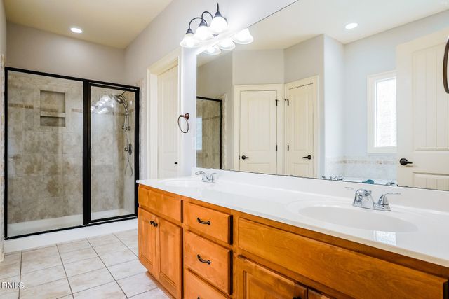 798 Winding Oak Way, Clayton, NC 27520