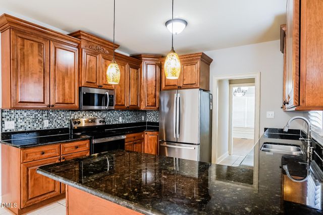 798 Winding Oak Way, Clayton, NC 27520