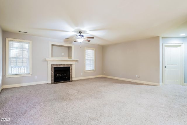 798 Winding Oak Way, Clayton, NC 27520