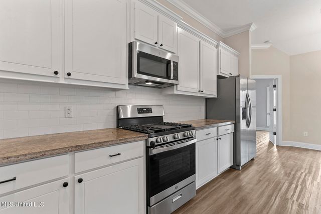 329 Willow Way, Canton, MS 39046