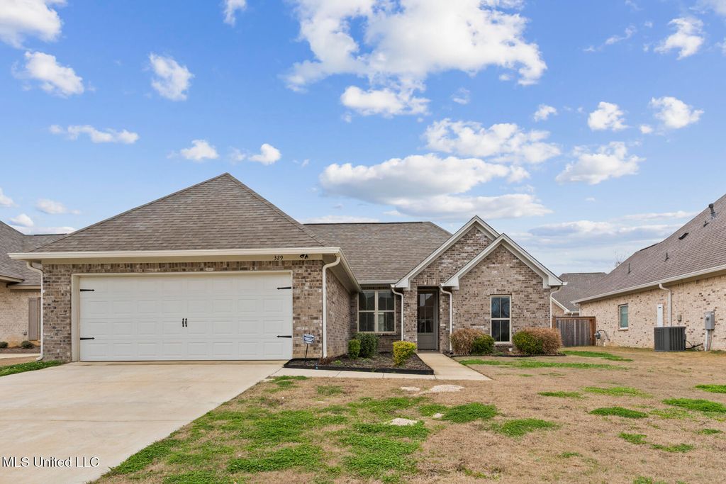 329 Willow Way, Canton, MS 39046