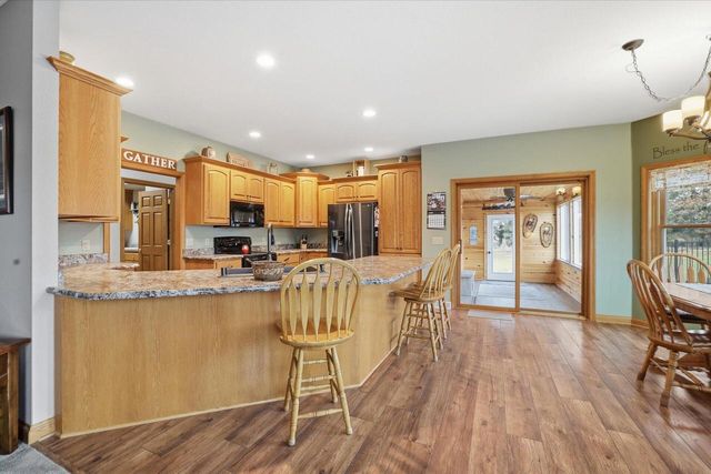 S88W35412 Eagle TERRACE, Eagle, WI 53119